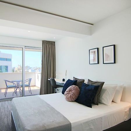 Phaedrus Living: Luxury Suite Nicosia 505 Exterior foto